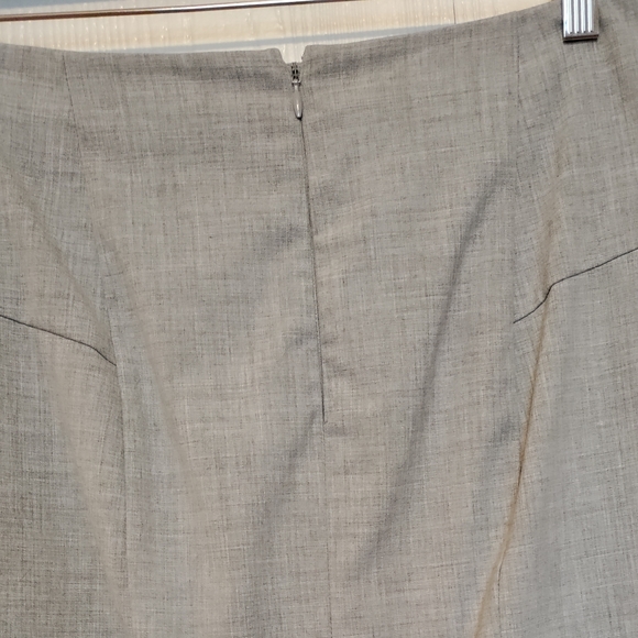 2 The Limited Collection pencil skirts! - Picture 3 of 10